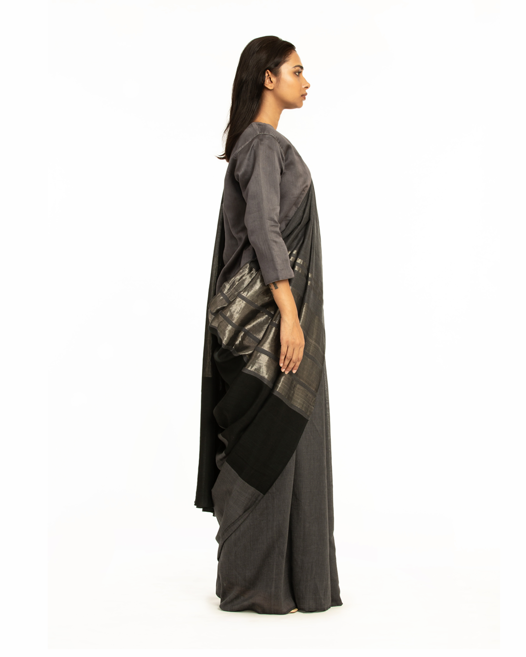 Handwovem Grey Black Engineered Cotton Saree