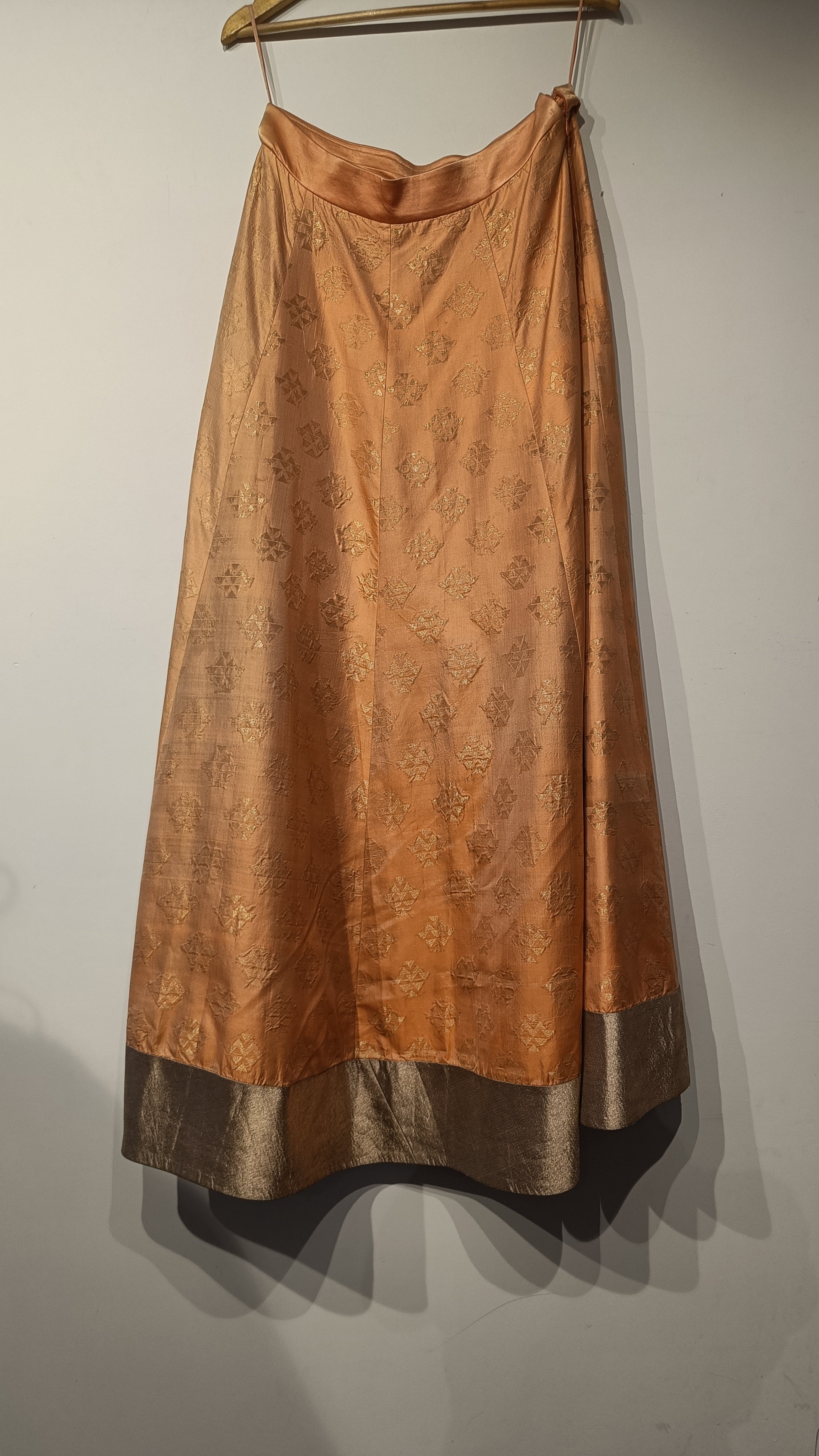 Handwoven Silk Zari Lehenga