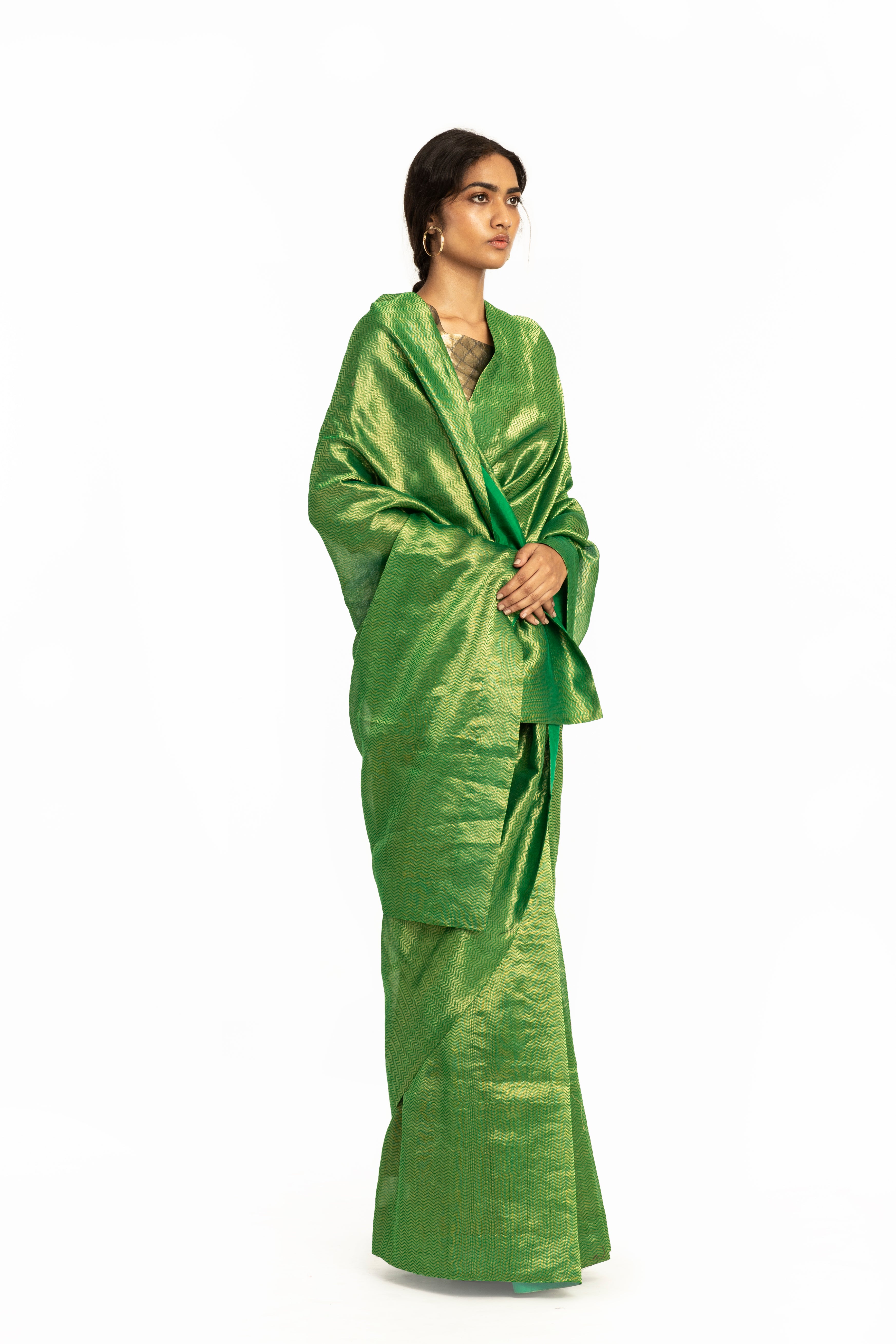 Handwoven Green Metallic Chevron Saree